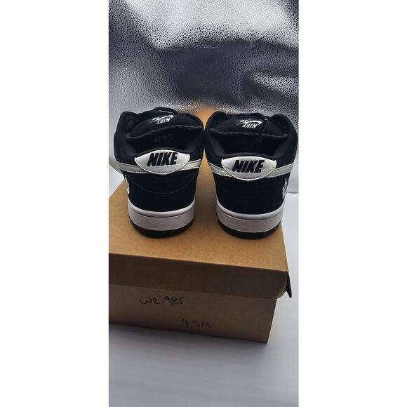 NIKE SB DUNK LOW "WEIGER"SIZE 9.5M - Picture 2 of 3